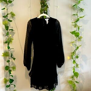BLACK DRESS WITH LACED LONG SLEEVES
